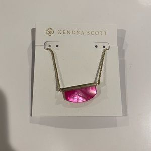 Kendra Scott Pink mother of Pearl necklace